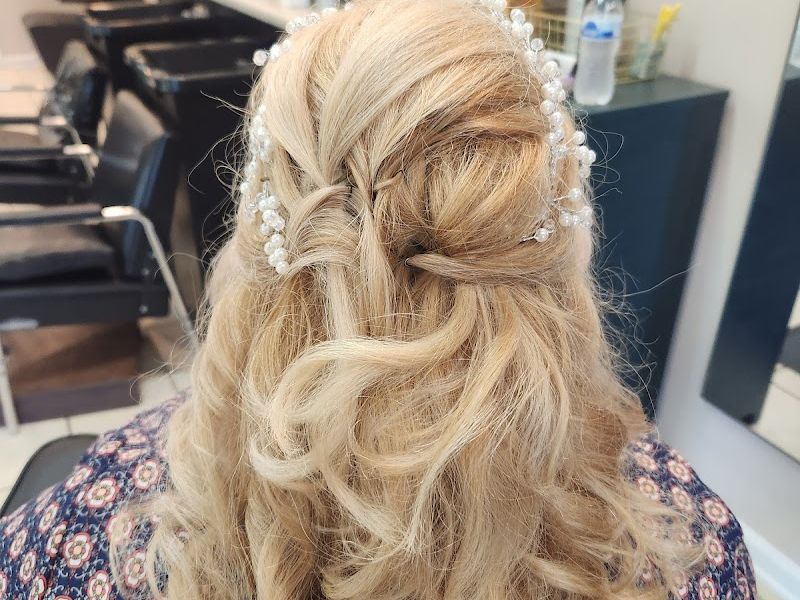 Jazi Salon