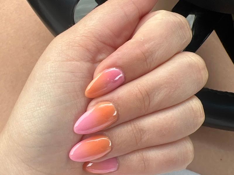 Signature Nails & Spa
