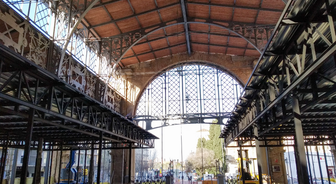 Instalaciones de Retail Del Mercado Central, Zaragoza
