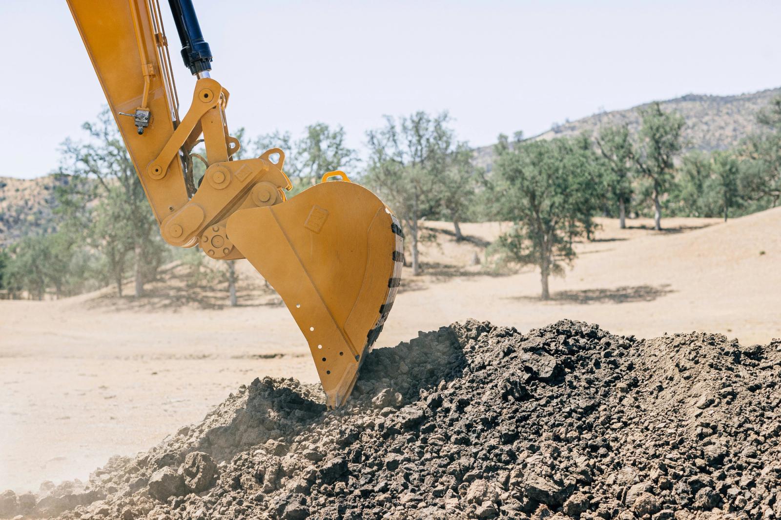 How to Choose the Right Heavy Equipment for Your Project