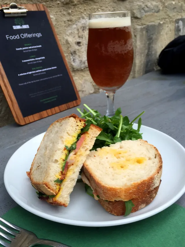Sandwich and beer at Colonna & Hunter in Bath