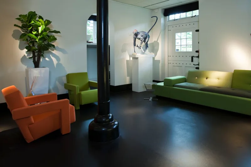 Black-beamed Office — image 14