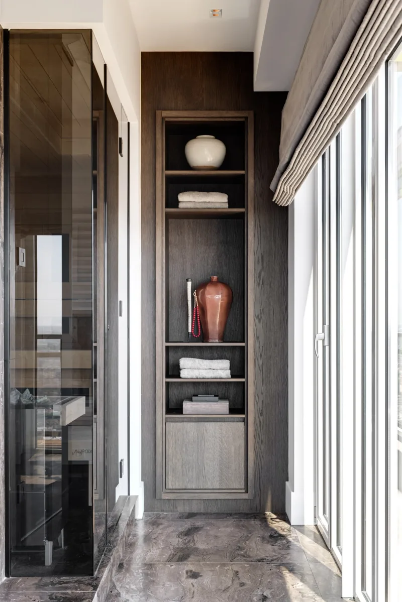 Metropolitan Penthouse — image 25