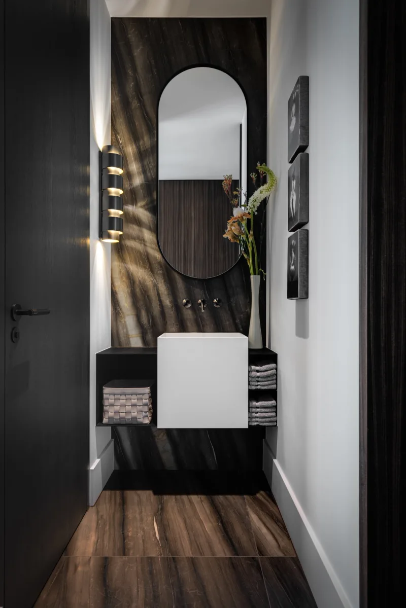 Metropolitan Penthouse — image 3