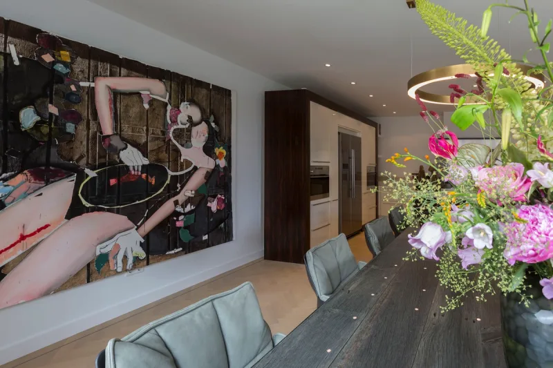 Art Apartment — image 20