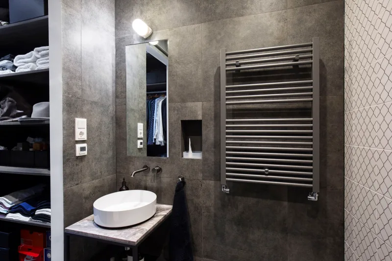 Upper East Amsterdam — image 19