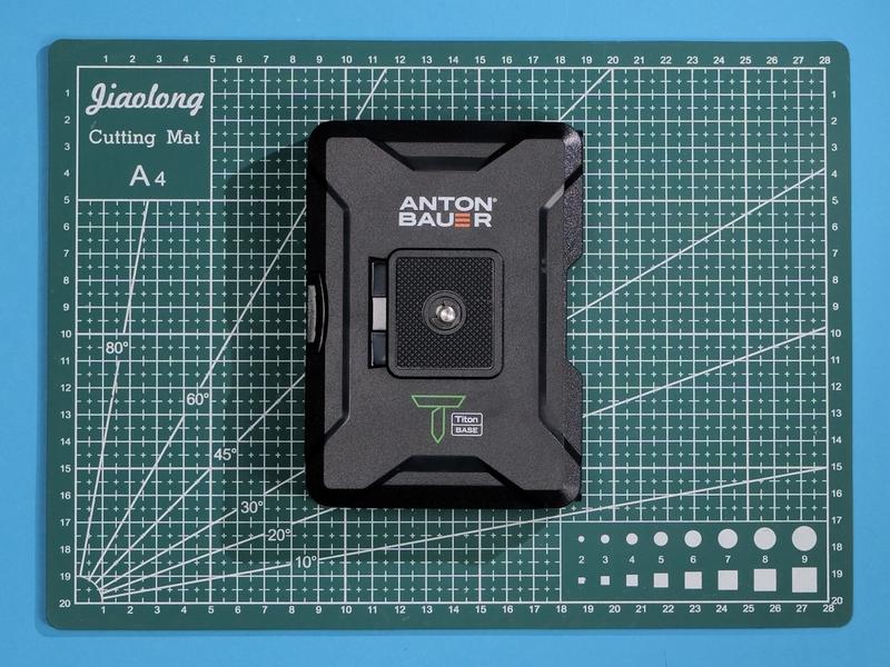 Titon Base - Anton Bauer