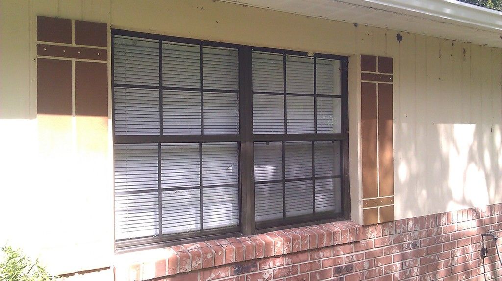 Window replacement before photo: the original windows before they were replaced, view 2 of 2
