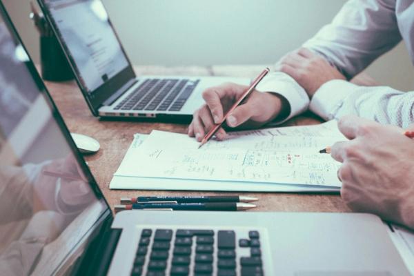 Berapa Biaya Bikin Website Perusahaan? Panduan Harga 2026