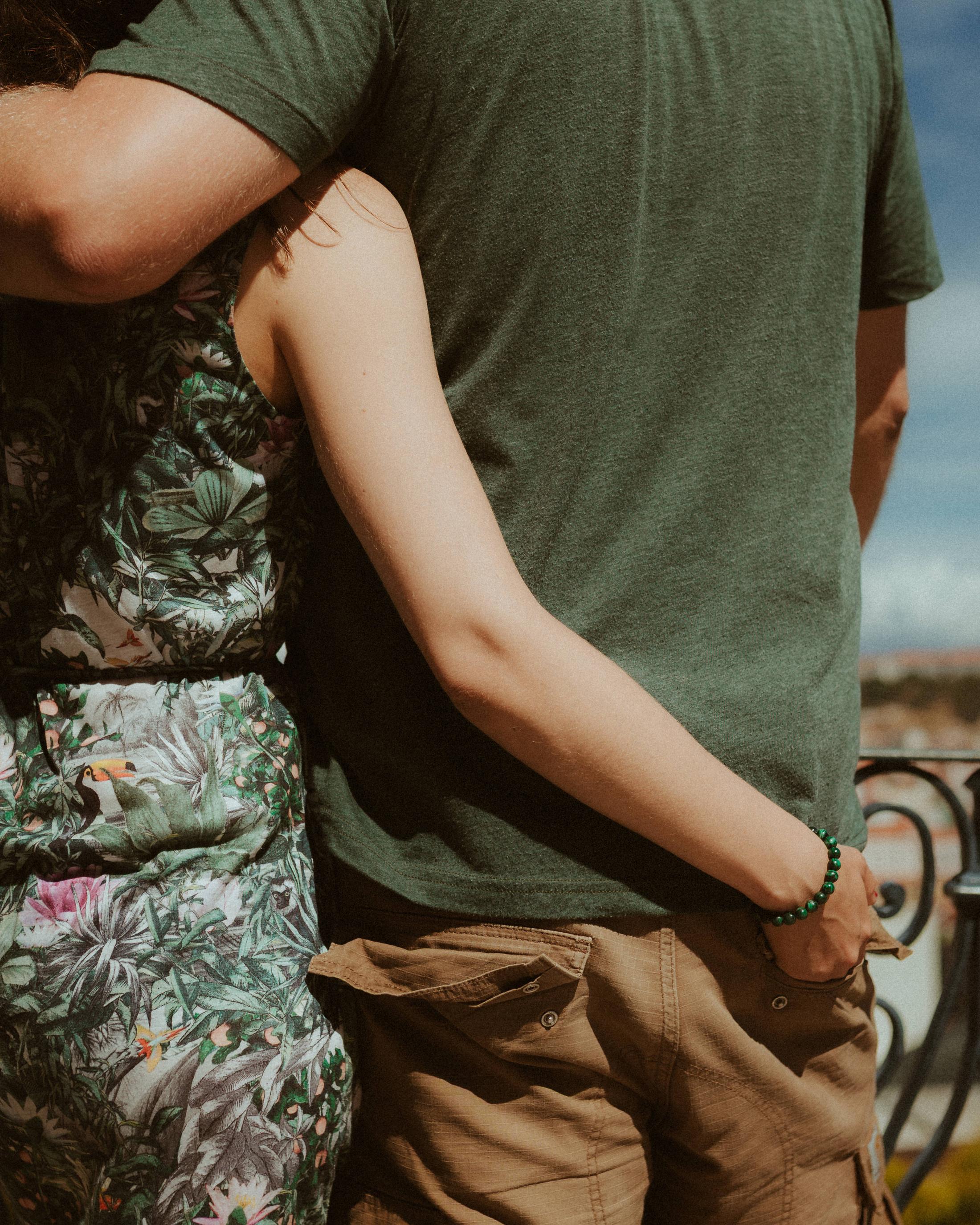 Hidden hands during Ana and Till's Lovers Session in Portugal.
