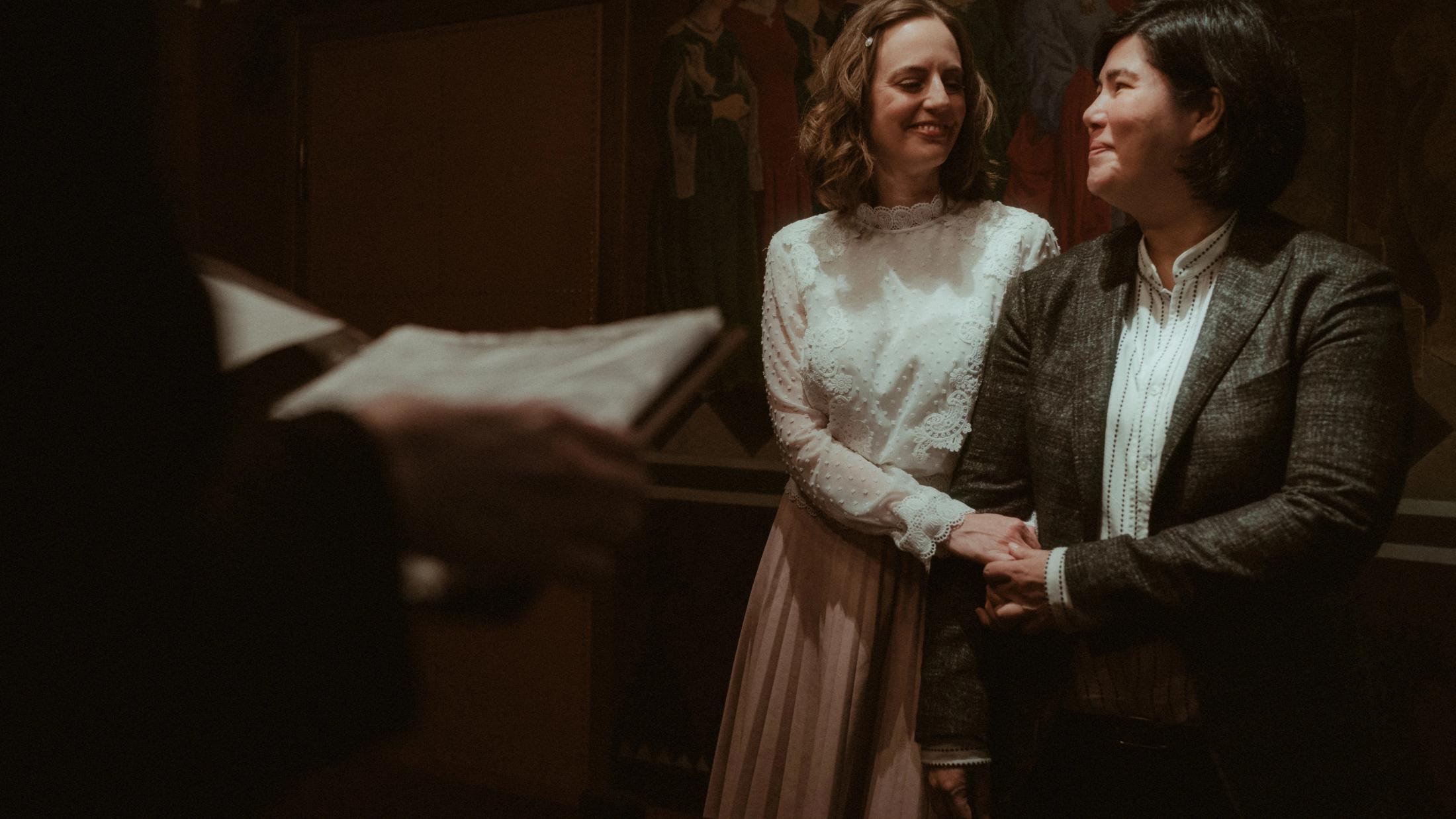 Ari and Pia exchanging a smile during the ceremony