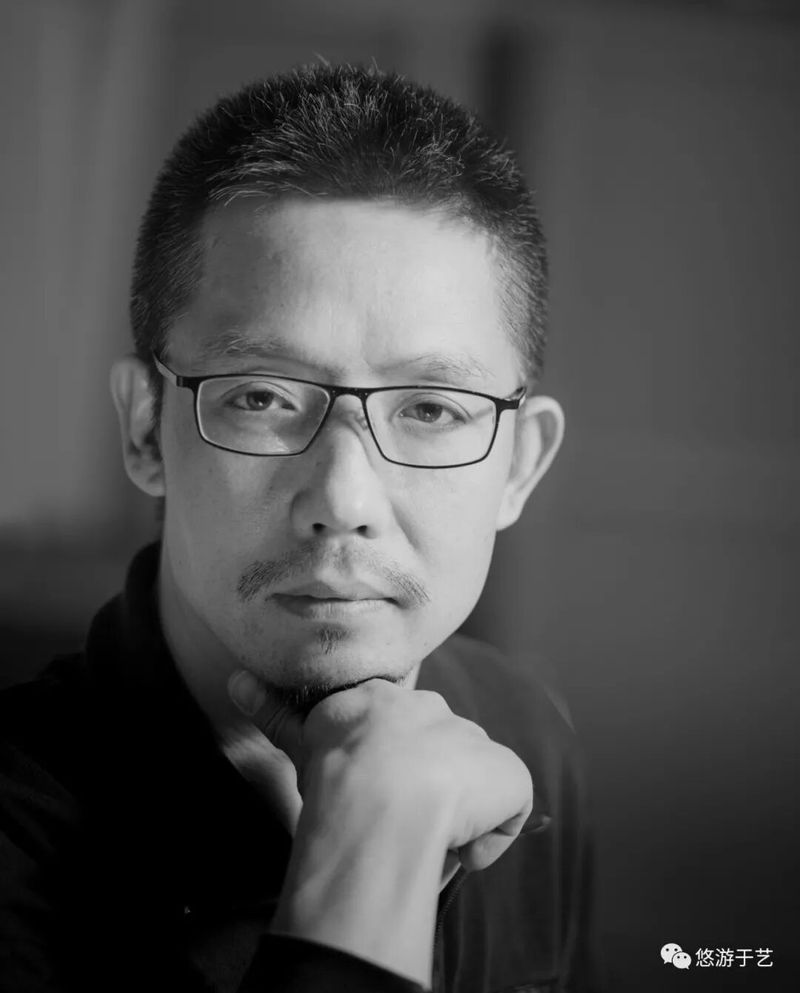 伪黑白 人像摄影配图