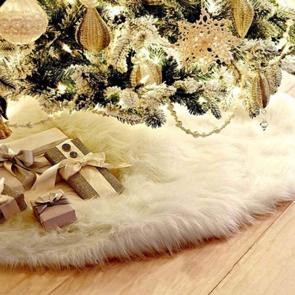 AOGU Faux Fur Christmas Tree Skirt (48”)