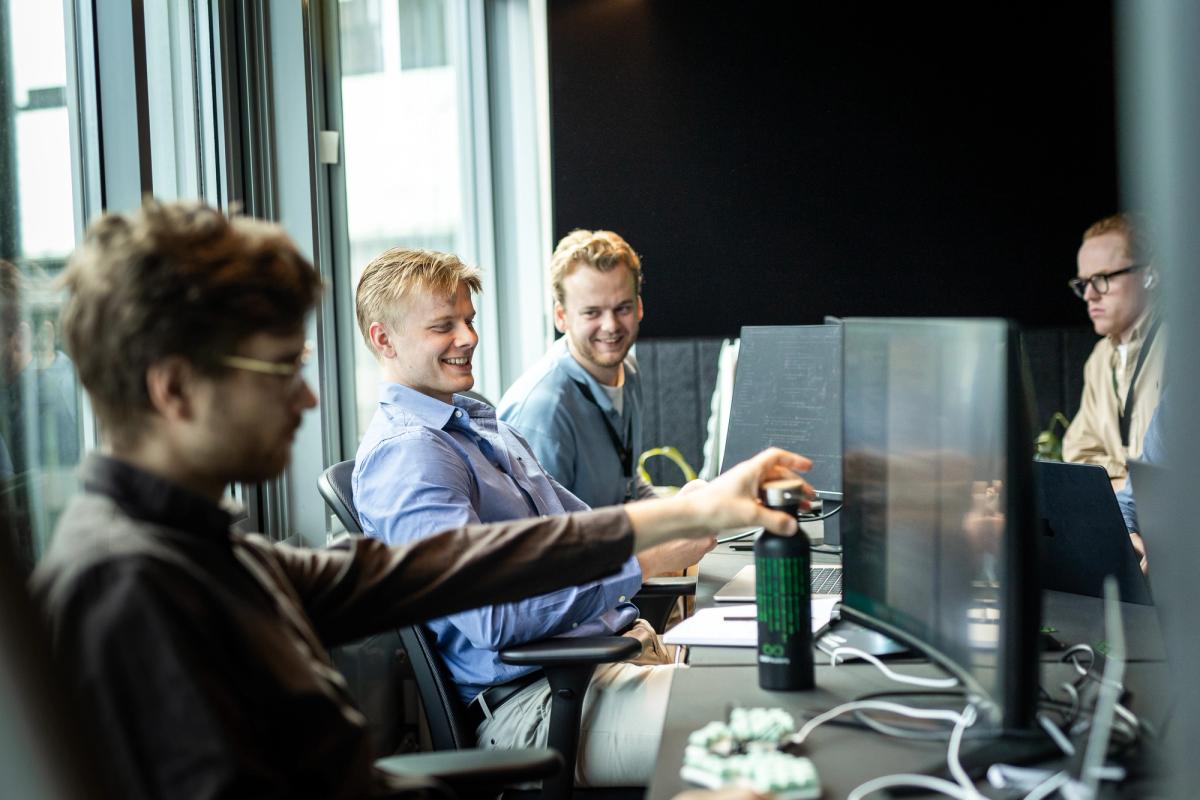 New graduate developer? Build your future in fullstack ∞