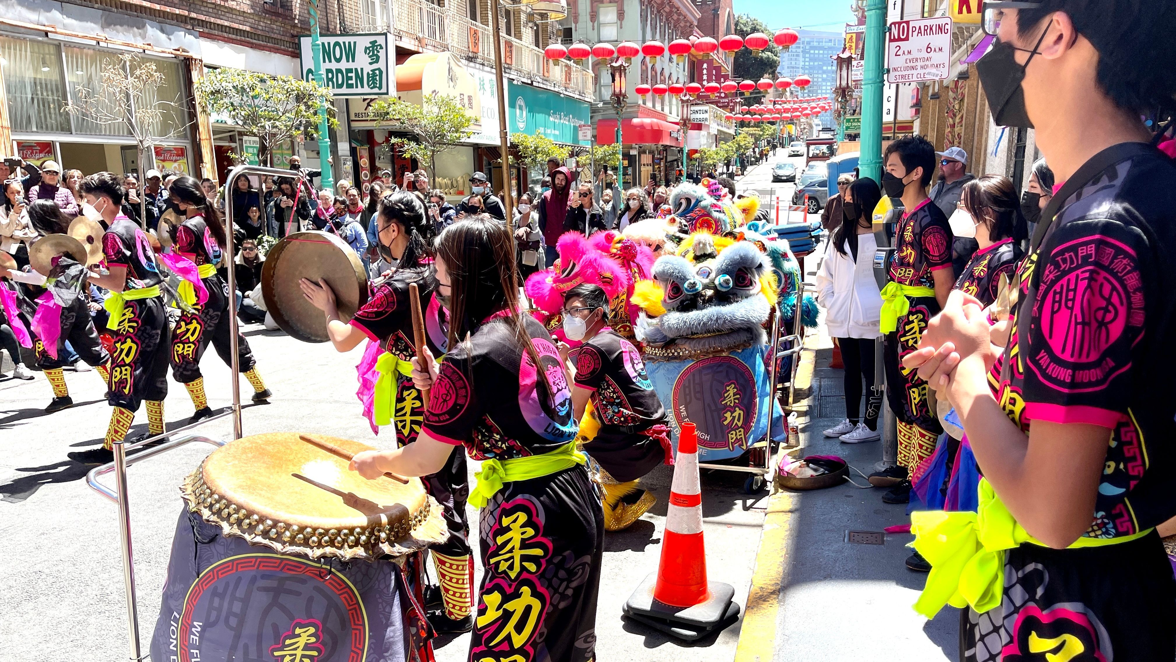 Under the amended permit, LionDanceMe can only have their performances on the 700 block of Grant Avenue in Chinatown and on Saturday only. Photo by Portia Li