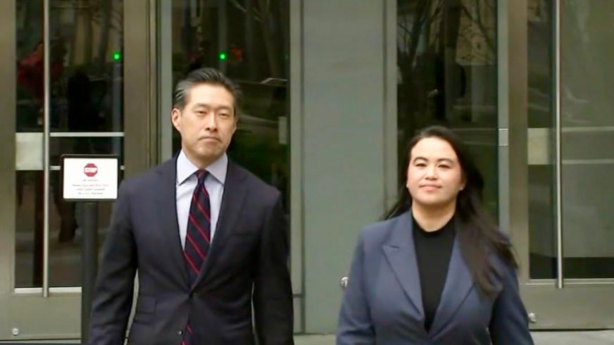 Former Oakland Mayor Sheng Thao (right) walks out the Oakland federal courthouse on January 17, 2025 alongside her defense attorney Jeff Tsai after she makes her initial court appearance in response to the 8-count indictment with bribery. Screenshot