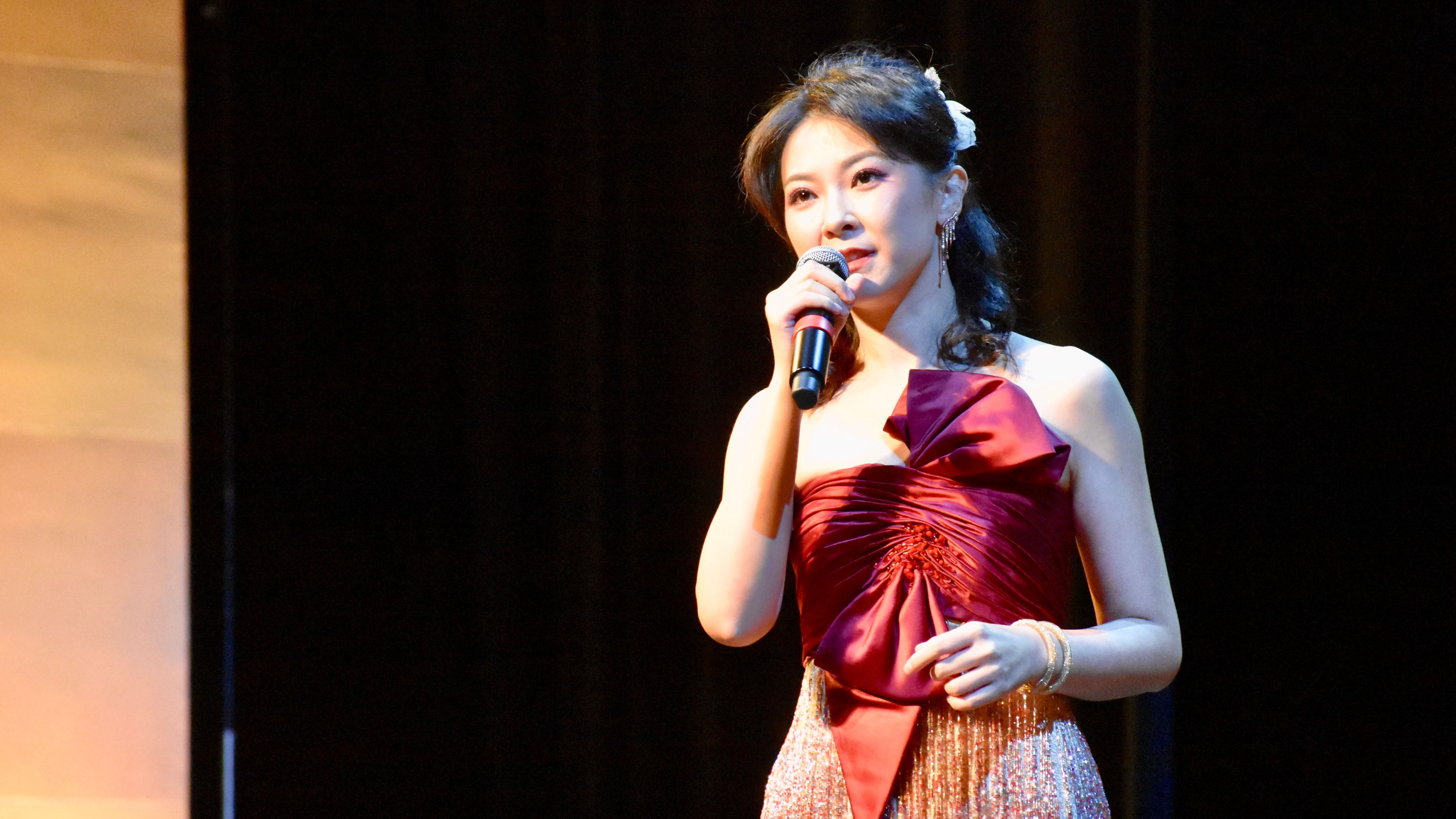 Chinese musician and singer Chen Jia performs live in San Jose on August 6. Photo by Portia Li