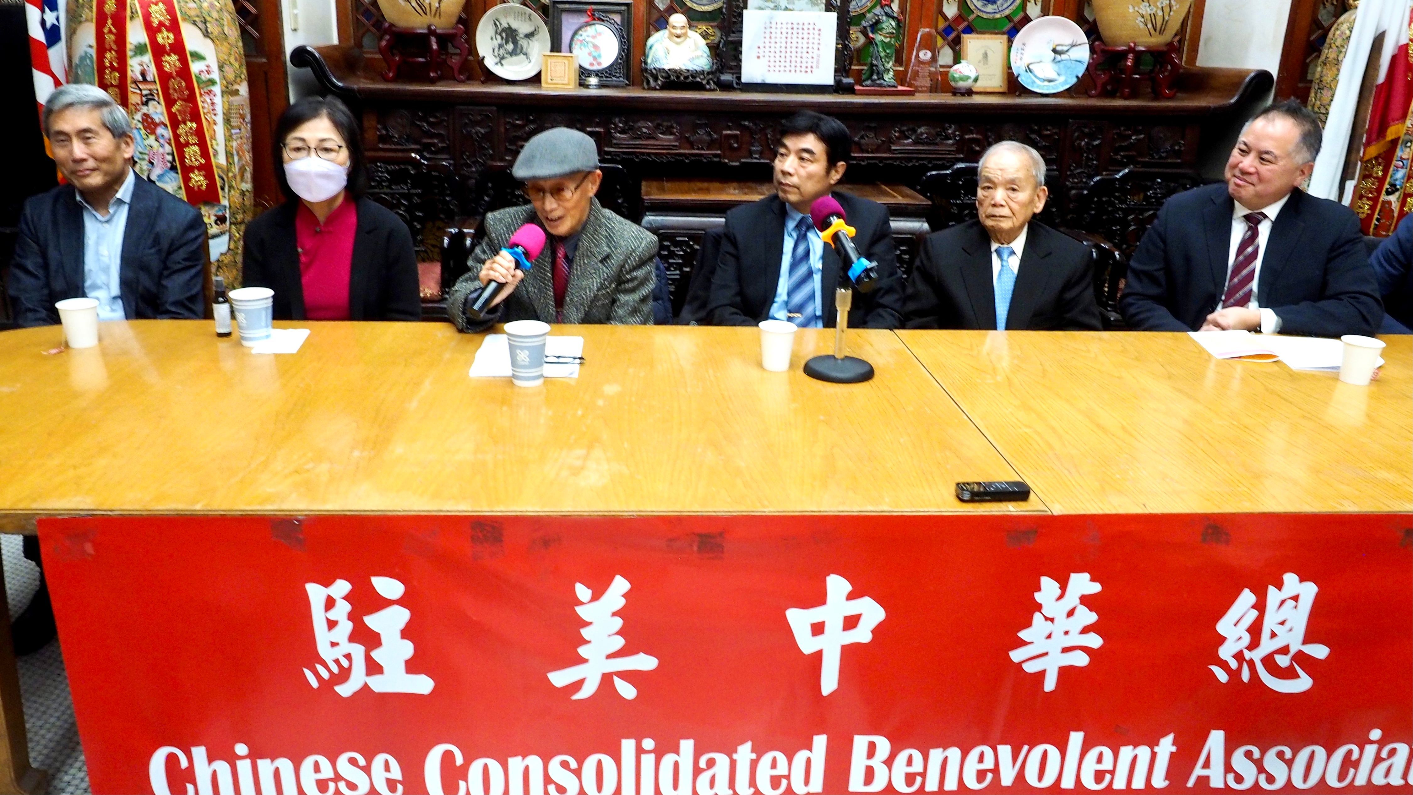 Harrison Lim (third from left) delivers a remark on March 25, 2023 on the historical background of the landmark Wong Kim Ark court ruling 125 year ago. Photo by Ben Kwan