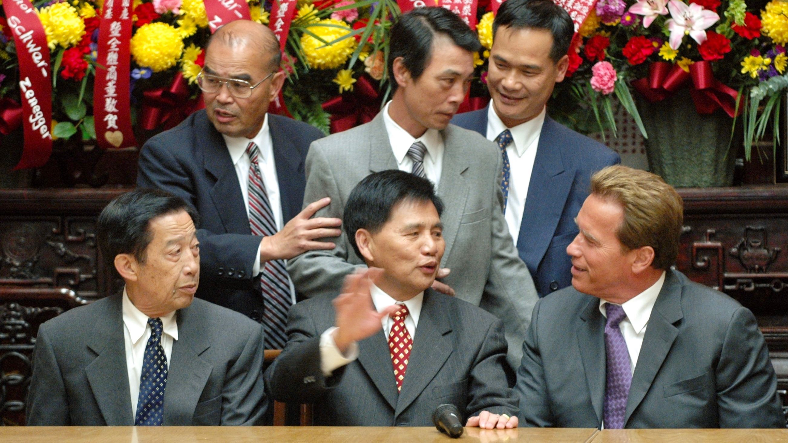 Former California Governor Arnold Schwarzenegger (first right in front row) visited the Chinese Consolidated Benevolent Association in San Francisco Chinatown when he was in office. Photo by Ben Kwan