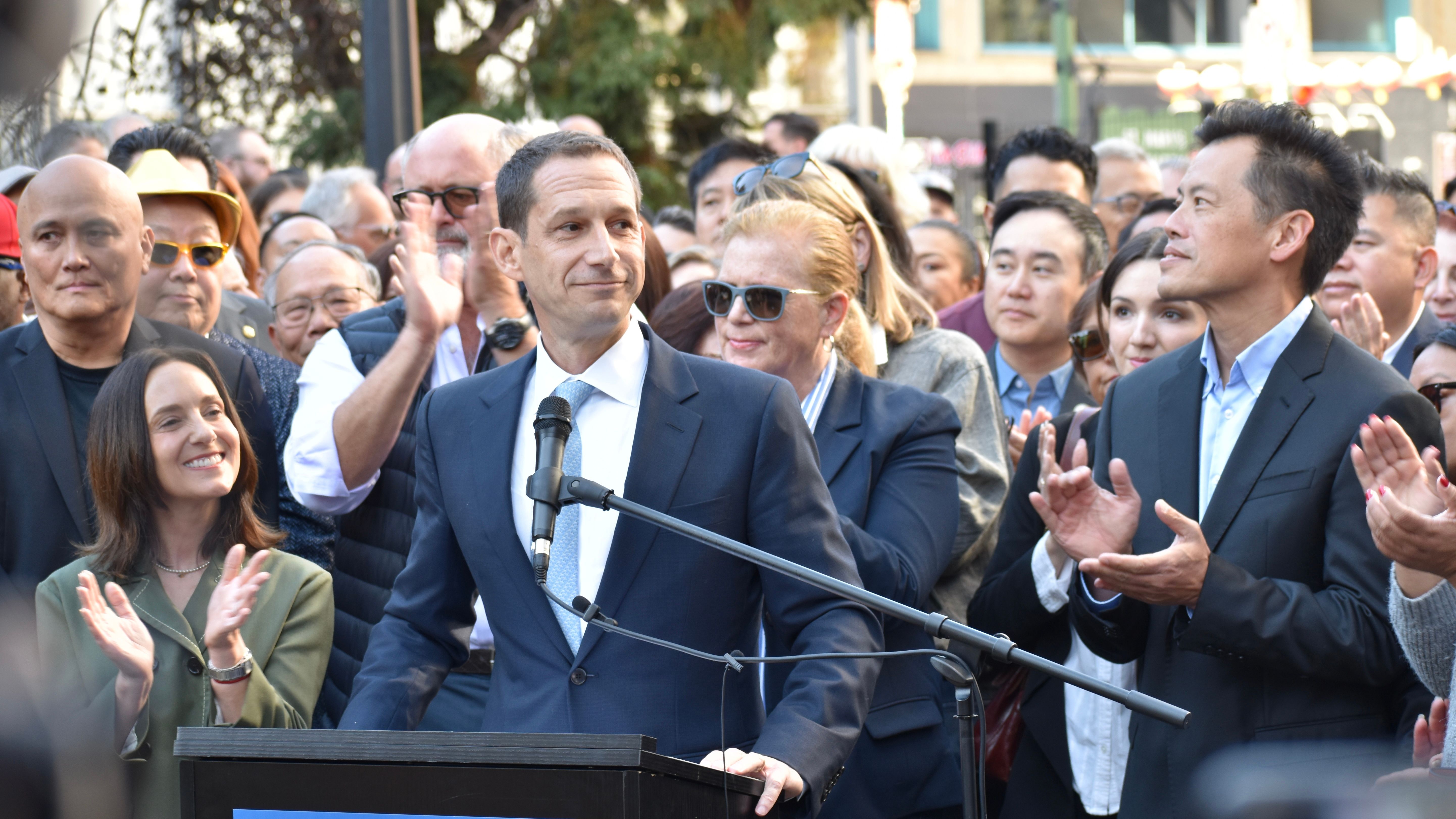 Mayor-Elect Daniel Lurie declares victory alongside his wife Becca Prowda and hundreds of supporters at St. Mary Square in San Francisco Chinatown. Photo by Portia Li