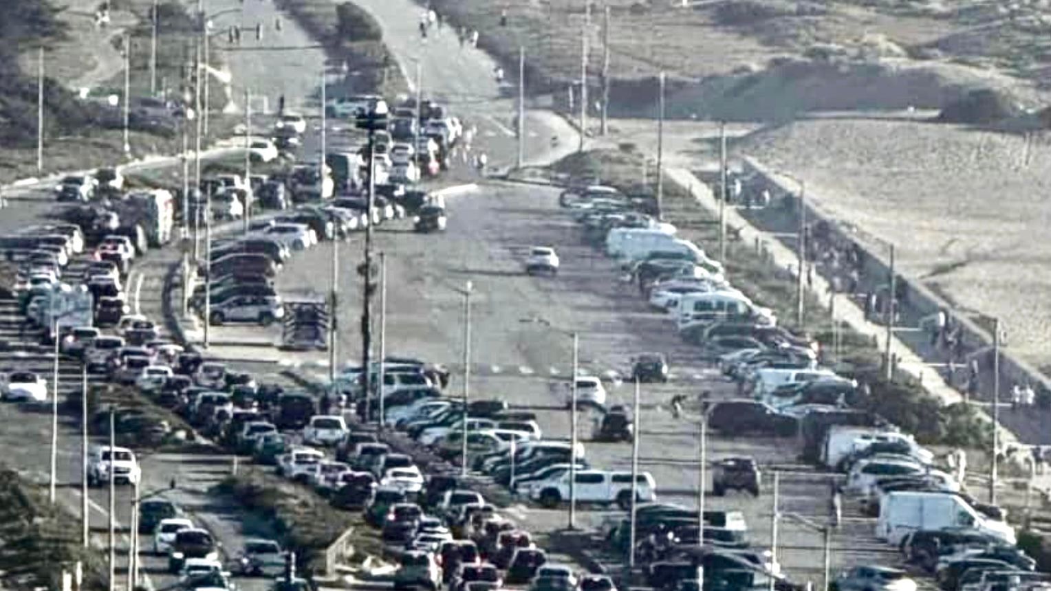 It is estimated that 20,000 drivers commute daily along the Upper Great Highway on the westernmost side of San Francisco. Courtesy Gregory Leung