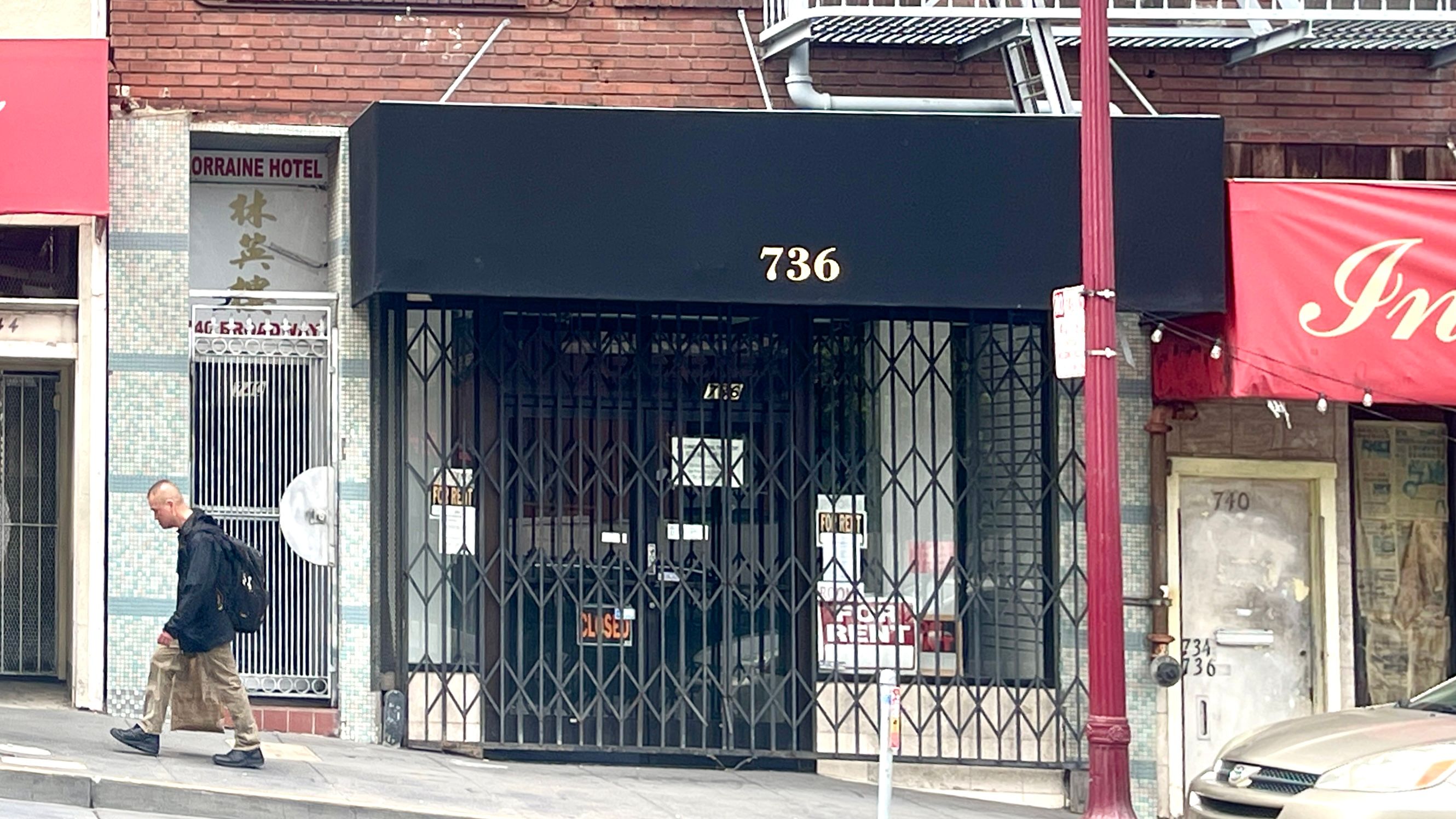 The vacant storefronts in San Francisco Chinatown are not included in the City’s new Downtown San Francisco Vibrancy Loan Fund program. A similar program will be launched by the City soon to support small businesses in Chinatown and other Asian neighborhoods. Photo by Portia Li 