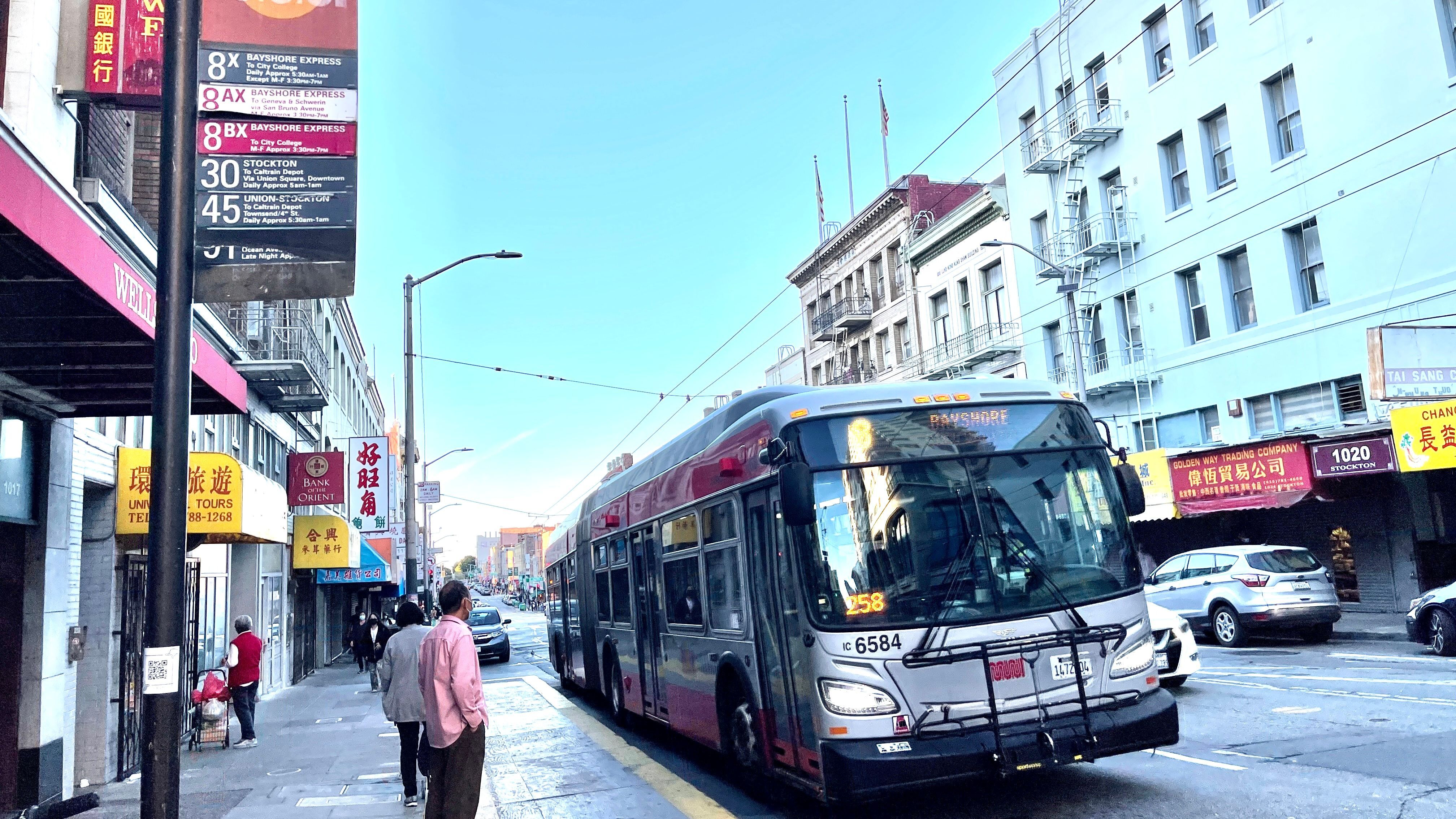8AX/8BX Bayshore express buses will be back in service between Visitacion Valley and Chinatown starting April 18. Photo by Portia Li