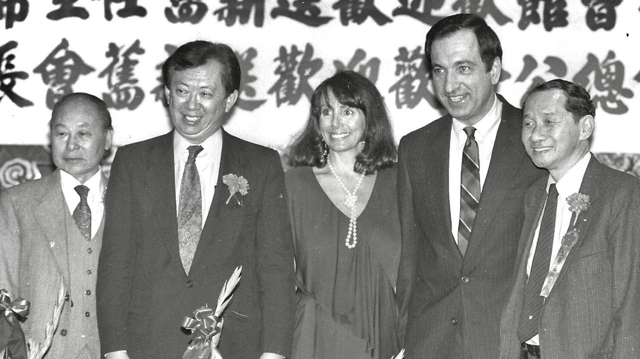 Tom Hsieh (second from left) attended a family association event with Congresswoman Nancy Pelosi (center) and Mayor Art Agnos (second from right).  Photo by Ben Kwan