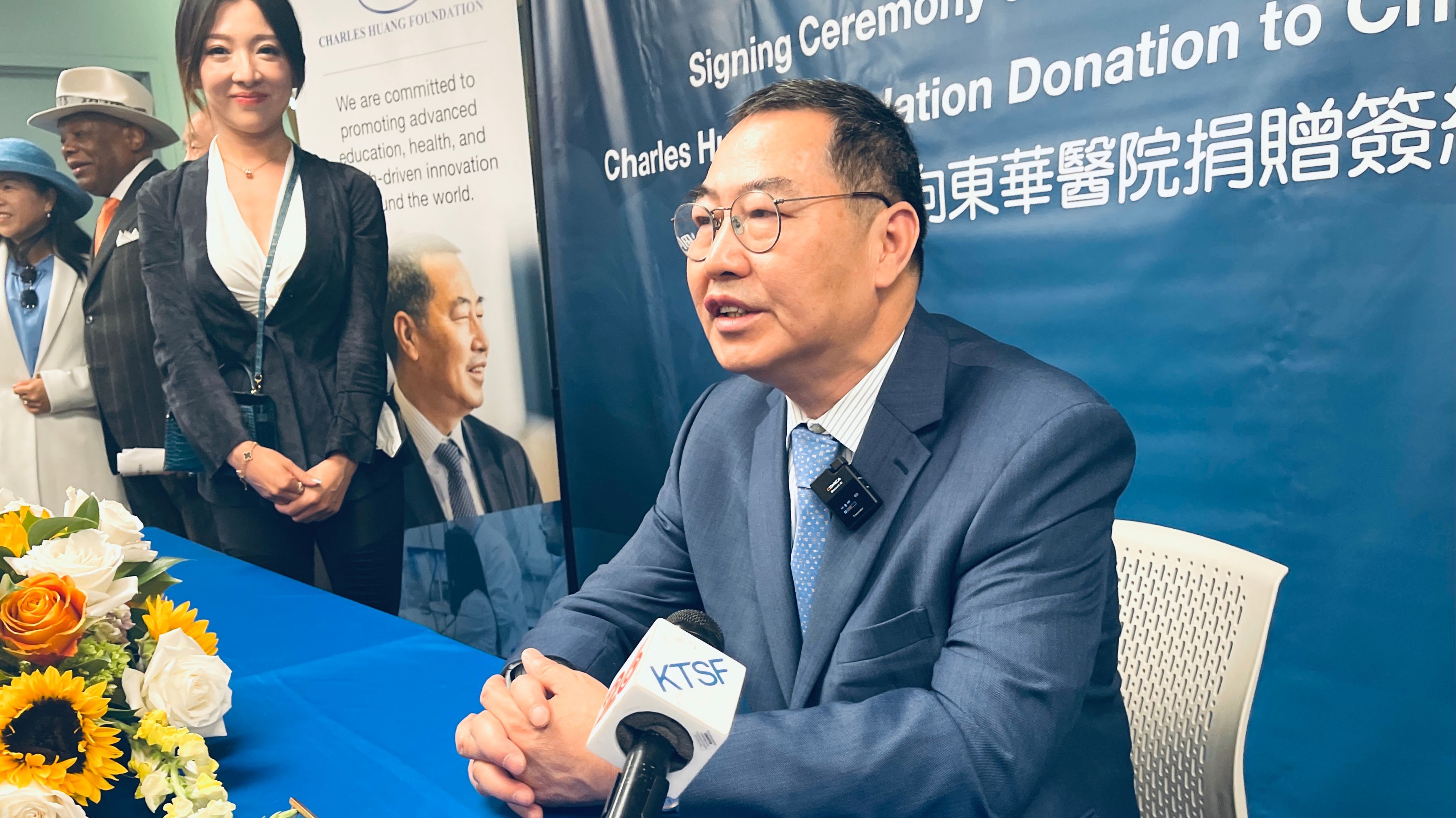 Dr. Charles Huang shares with the media about his $7 million donation to Chinese Hospital. Photo by Portia Li