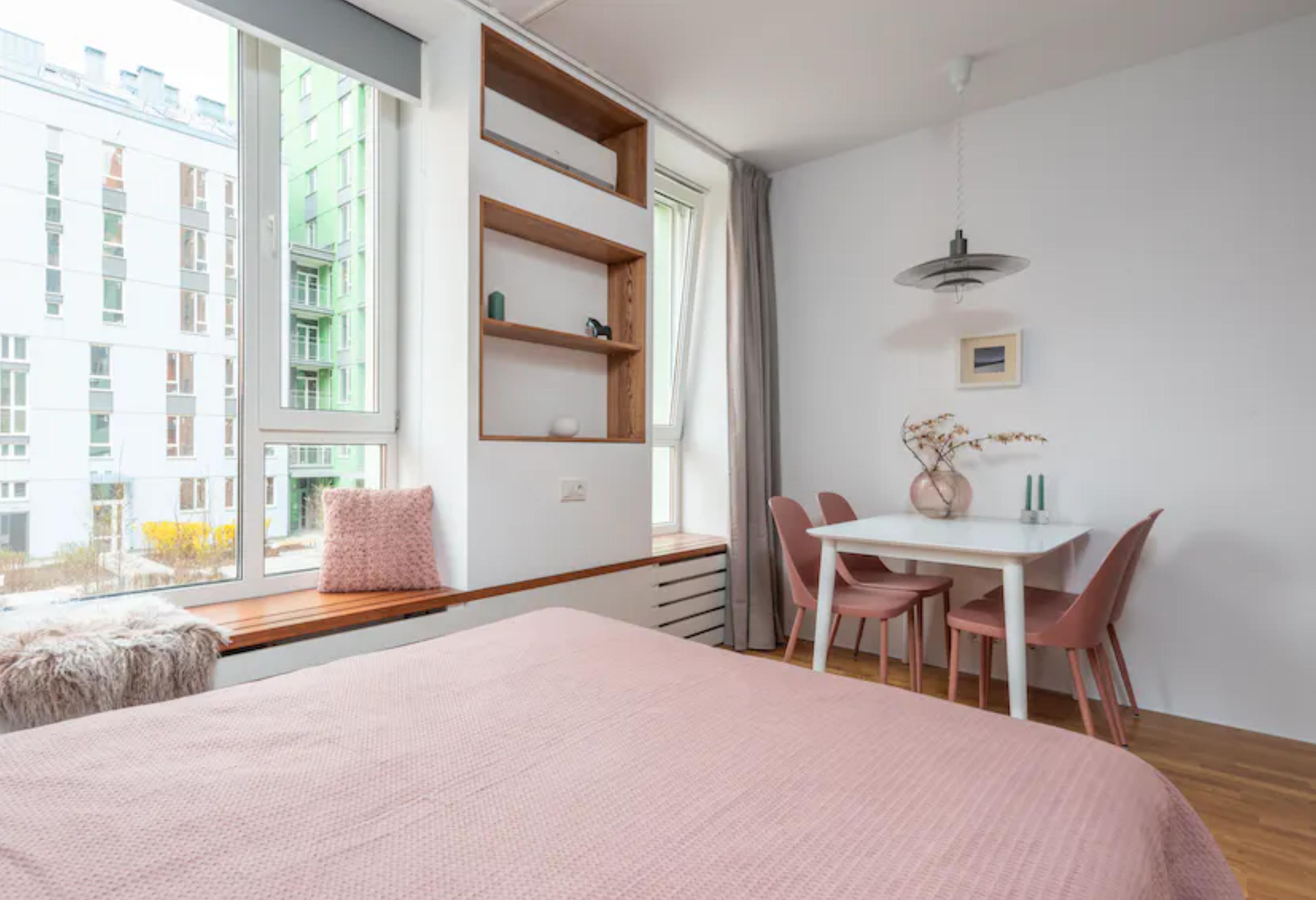 coussins-plaid-confortable-un-petit-tapis-en-peau-de-mouton