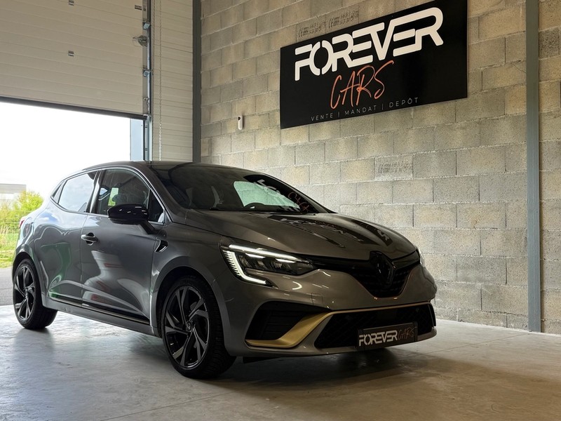 RENAULT CLIO 1.6 E-TECH HYBRIDE 145 ENGINEERED