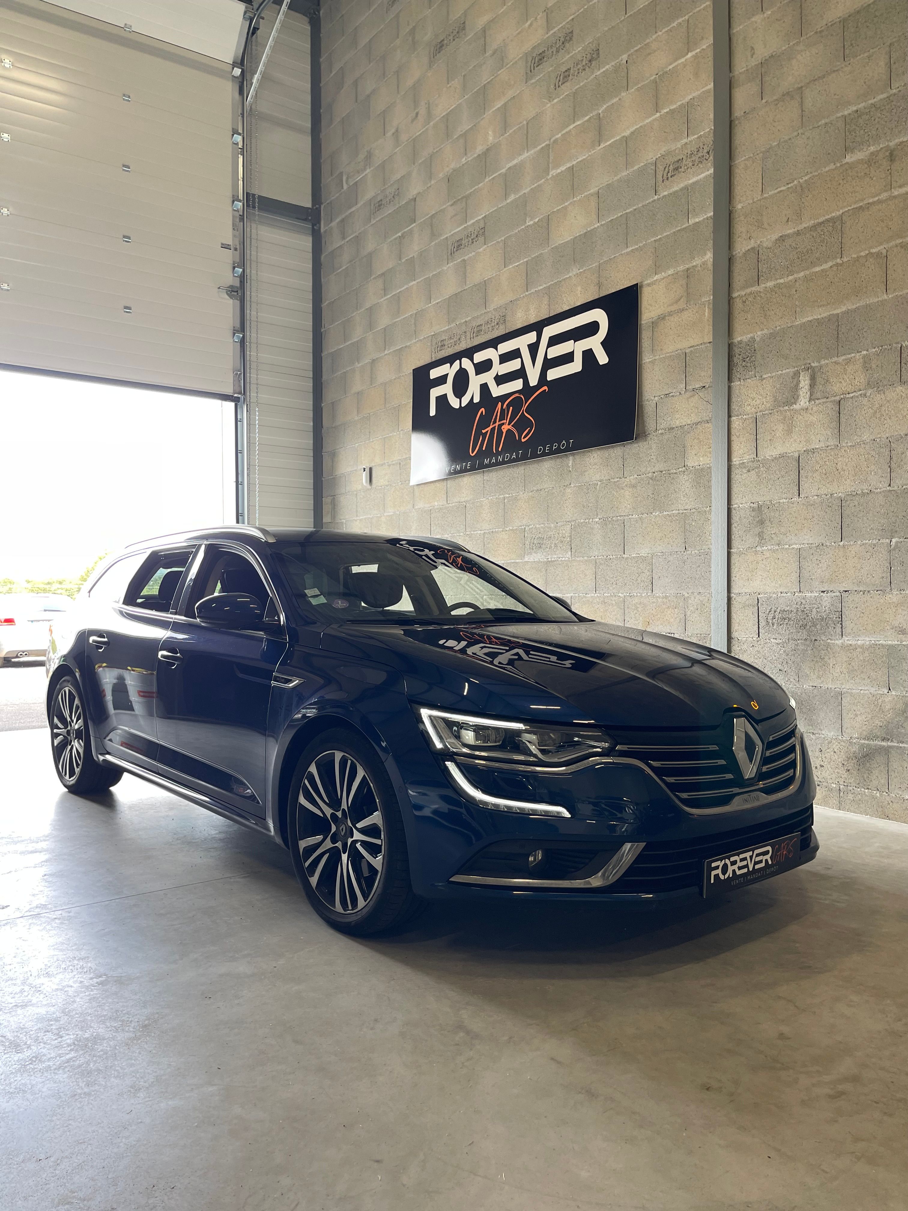 RENAULT TALISMAN ESTATE INITIALE PARIS 1.6 TCe EDC7 200 cv - GARANTIE 6 MOIS / BOITE AUTOMATIQUE / COFFRE ELETRIQUE / FINITION INITIALE PARIS TALISMAN ESTATE 