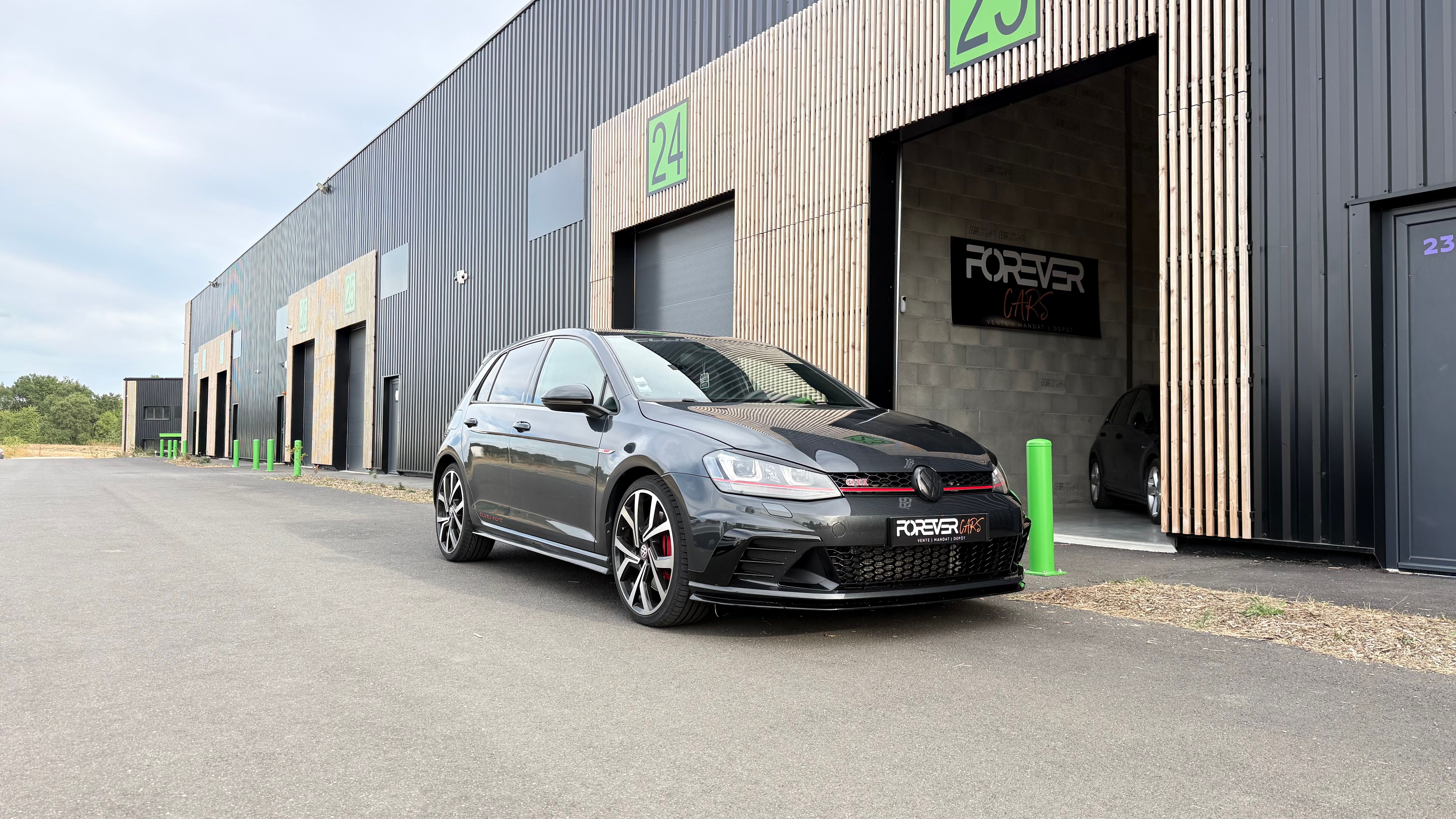 VOLKSWAGEN GOLF GTI 2.0 TSI 265 CLUBSPORT DSG