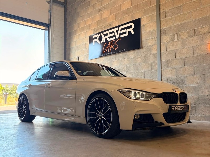 BMW 335i HYBRIDE M SPORT 340 - Garantie 6 mois / Toit ouvrant / Sièges à mémoires / Jantes Perf / Faible conso