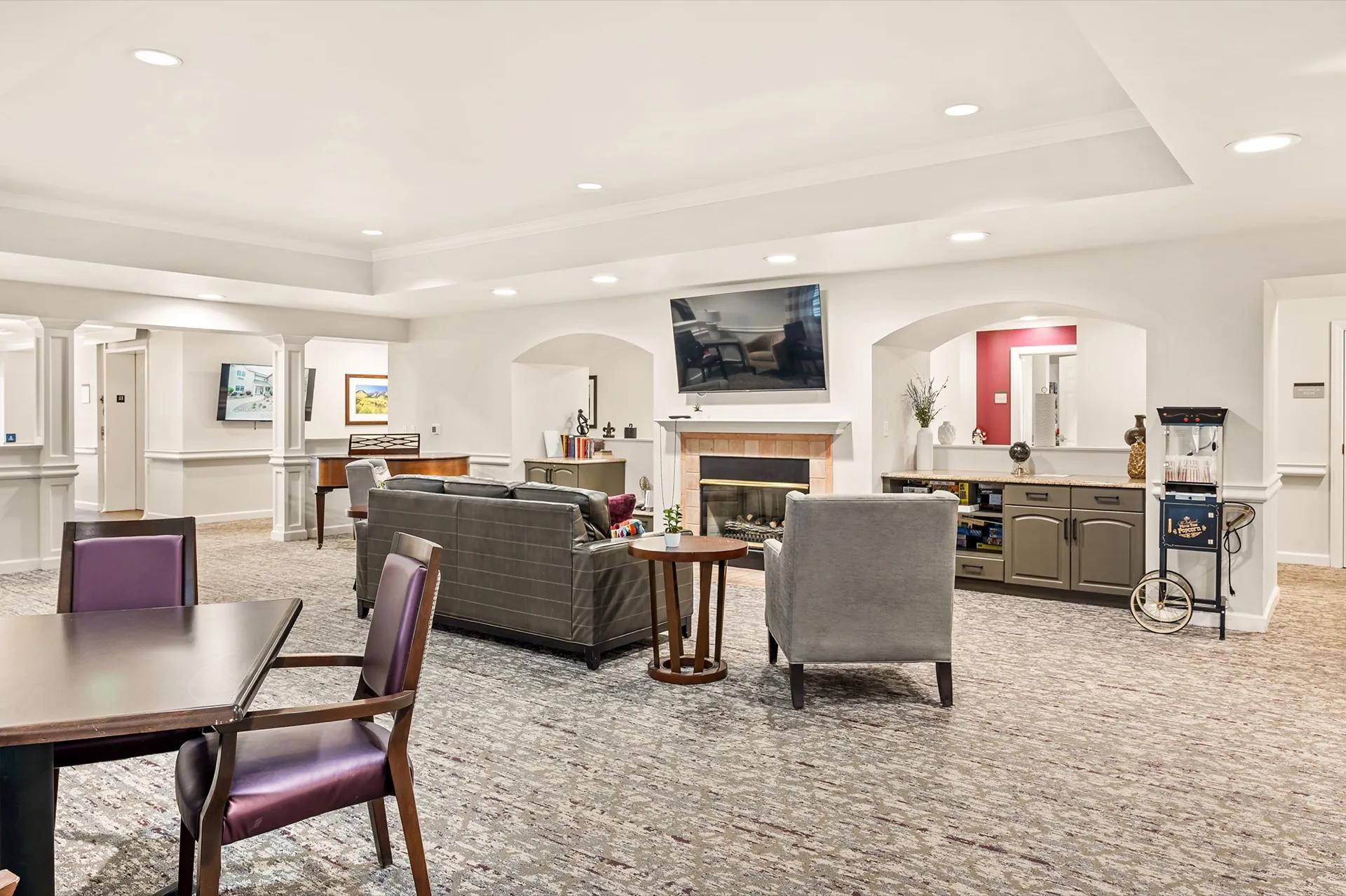 Resident lounge at Bear Creek in Lakewood for assisted living conversations and events.