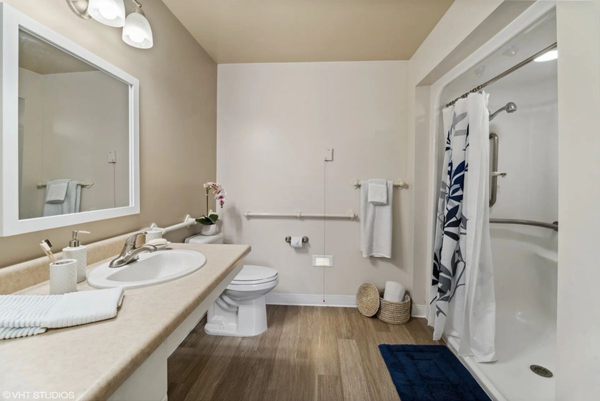 Lakewood memory care apartment scene at Bear Creek with calm, familiar furnishings.