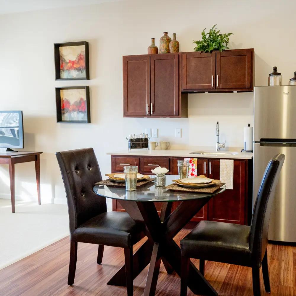 Kitchen and dining area at Stonebridge Senior