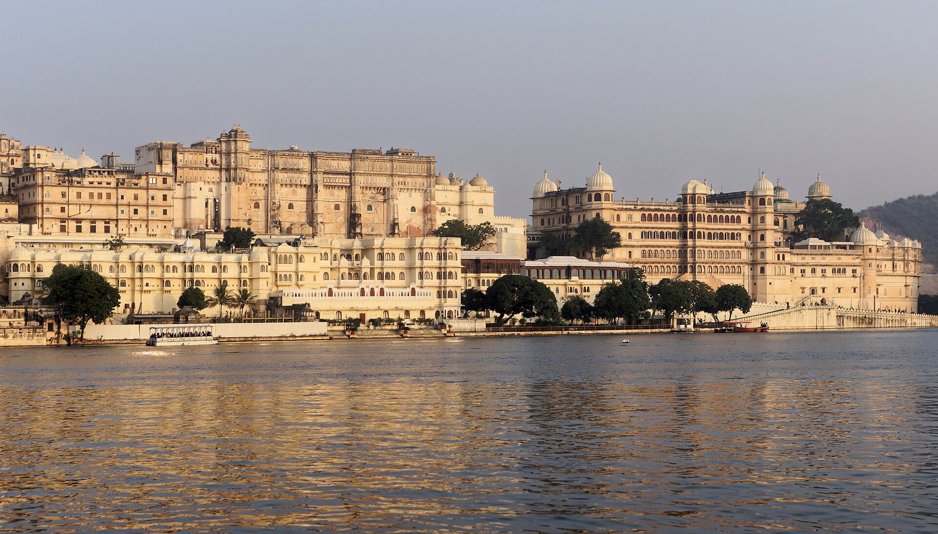 Udaipur & Kumbhalgarh Couple Getaway – 5 Days Honeymoon Package