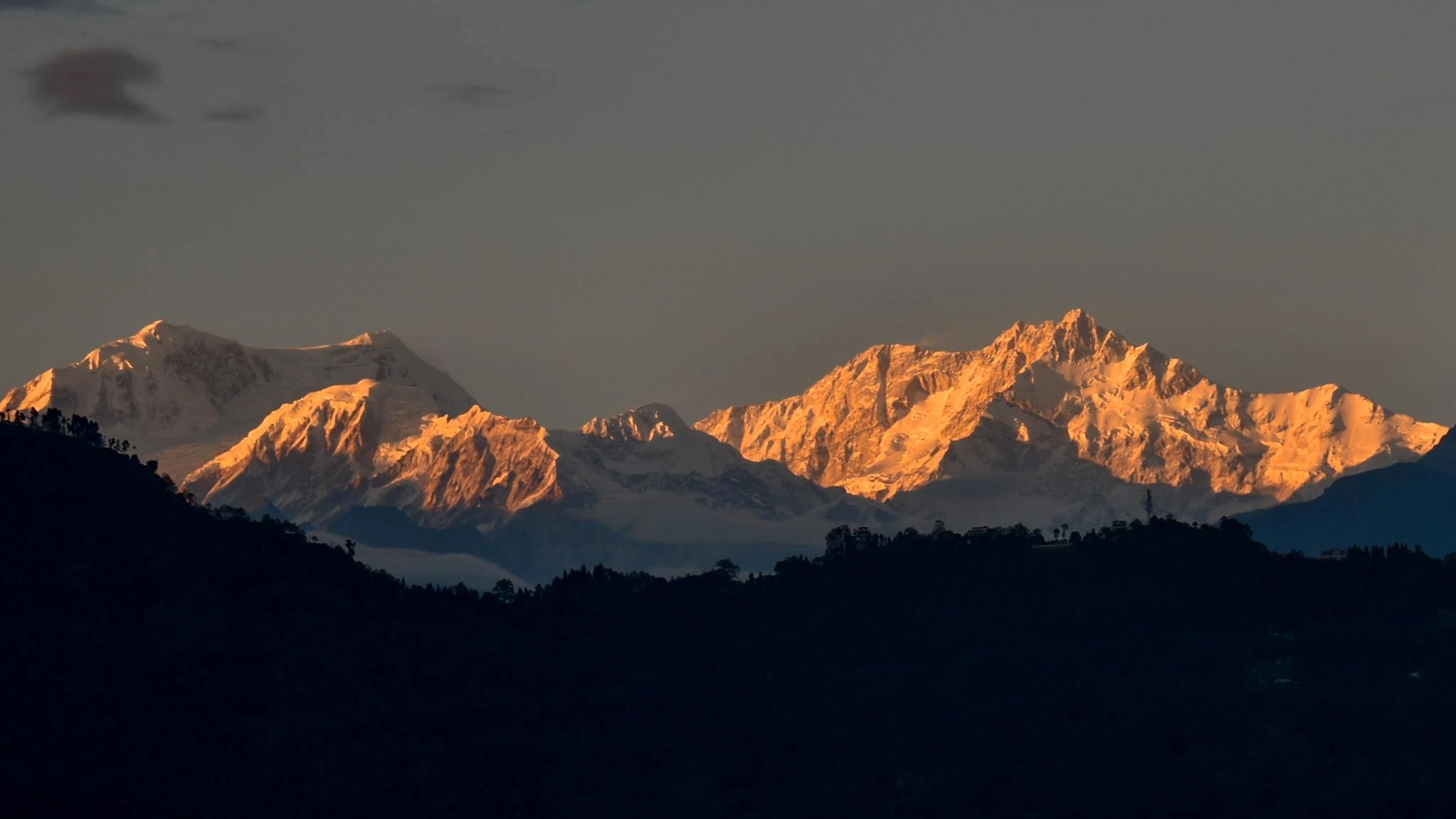 Panoramic view of Kanchenjunga mountain range from a viewpoint in Gangtok, Sikkim.