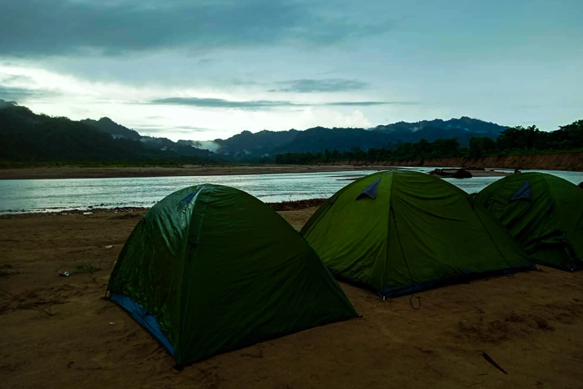 riverside camping siang river pasighat night camp bonfire arunachal pradesh