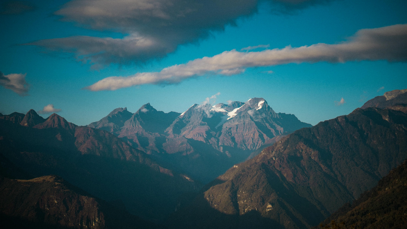 Scenic mountain peaks in Arunachal pradesh.