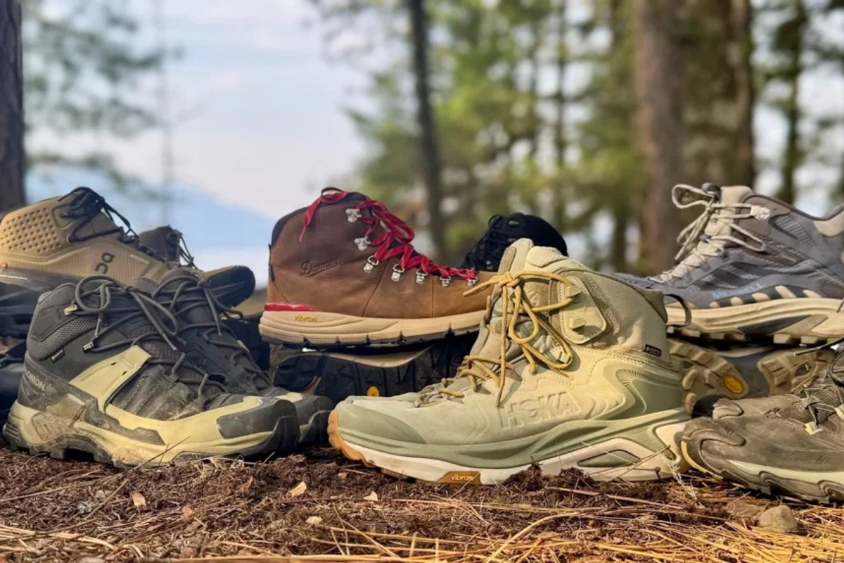 Comparison of trekking boots and homestay sandals for an Arunachal Pradesh trip.