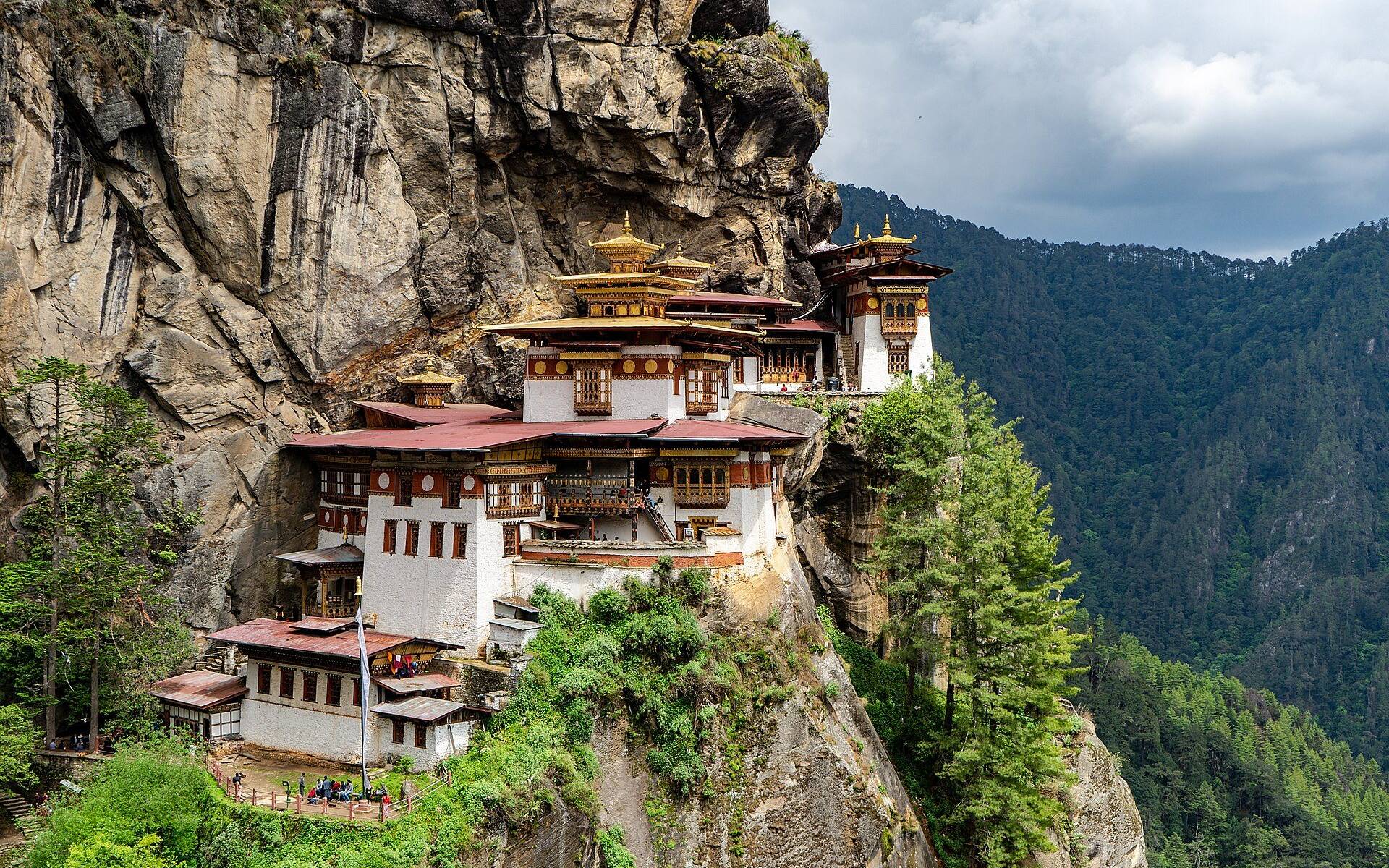 Bhutan Tour from Guwahati – 8 Days: Thimphu, Punakha, Paro & Tiger's Nest