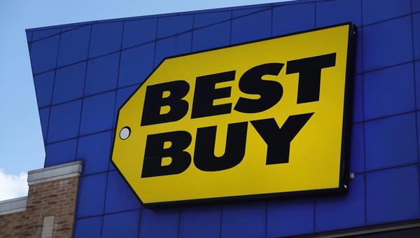 Best Buy Sued for Allegedly Selling Customers' Personal Data