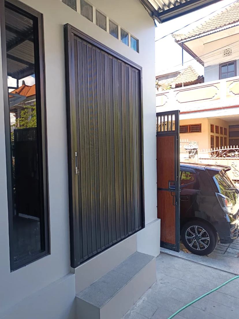 Aluflex mesh door installation — SharpPoint