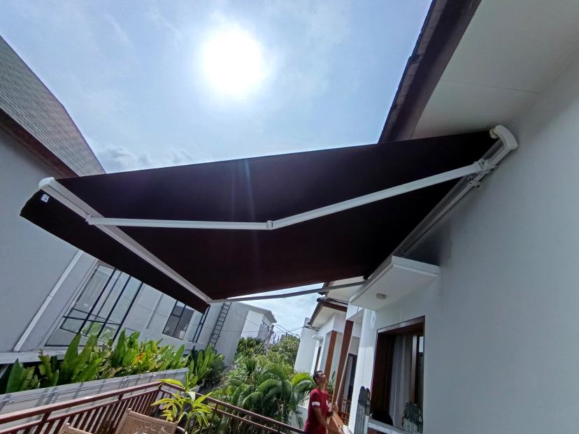 Retractable Awning — Pecatu installation — SharpPoint