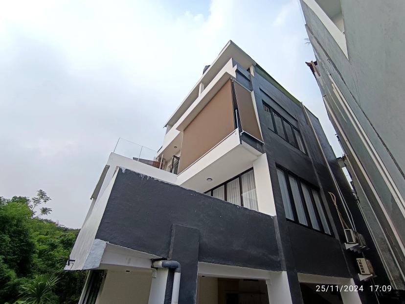 Roller Blinds Outdoor — Nusa Dua installation — SharpPoint