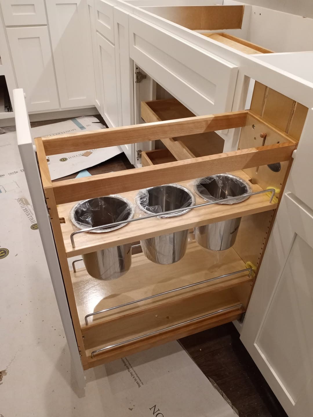 Custom kitchen cabinet and range hood detail