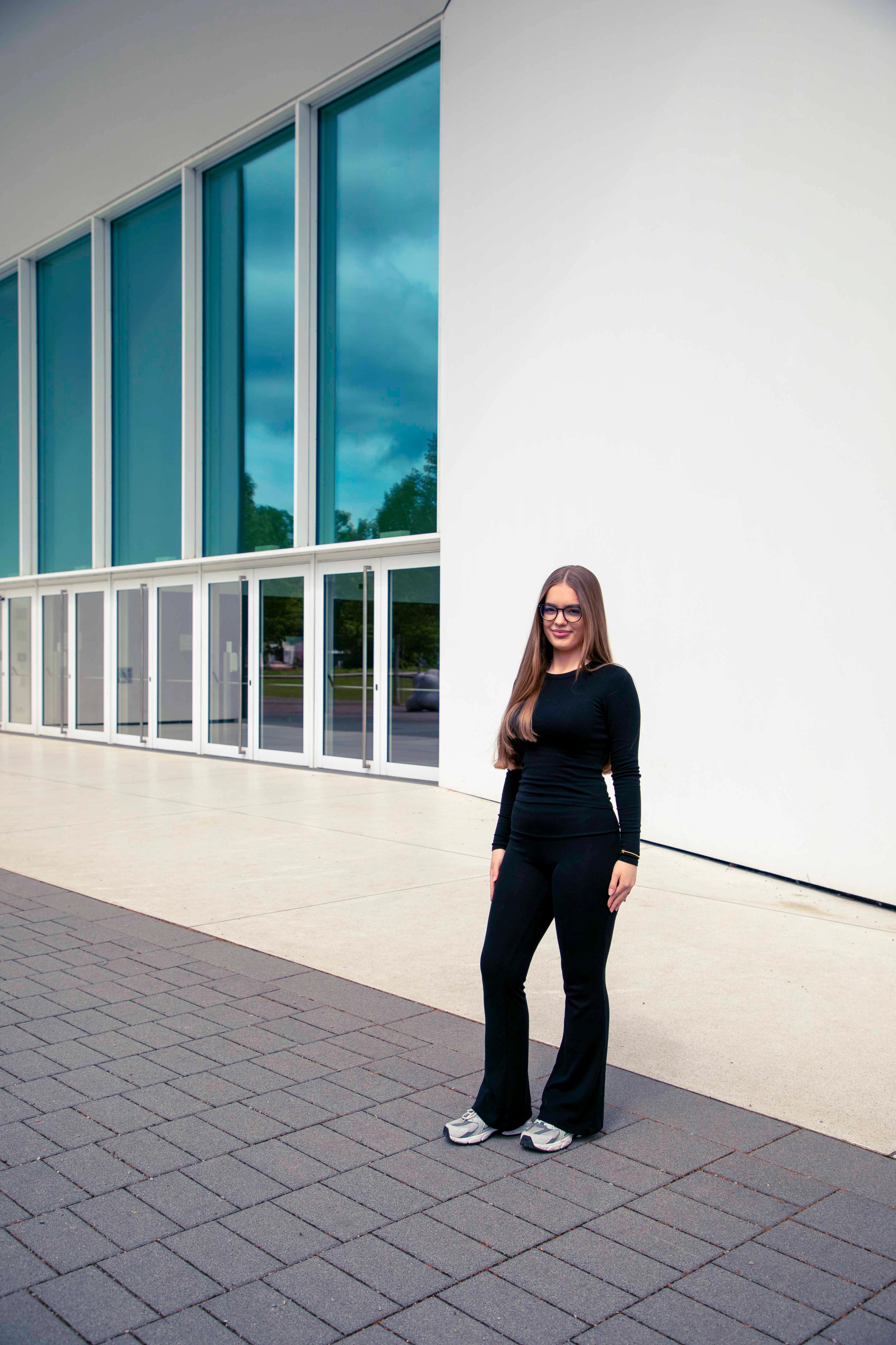 Hannah beim Fotoshooting - Schülerpraktikum