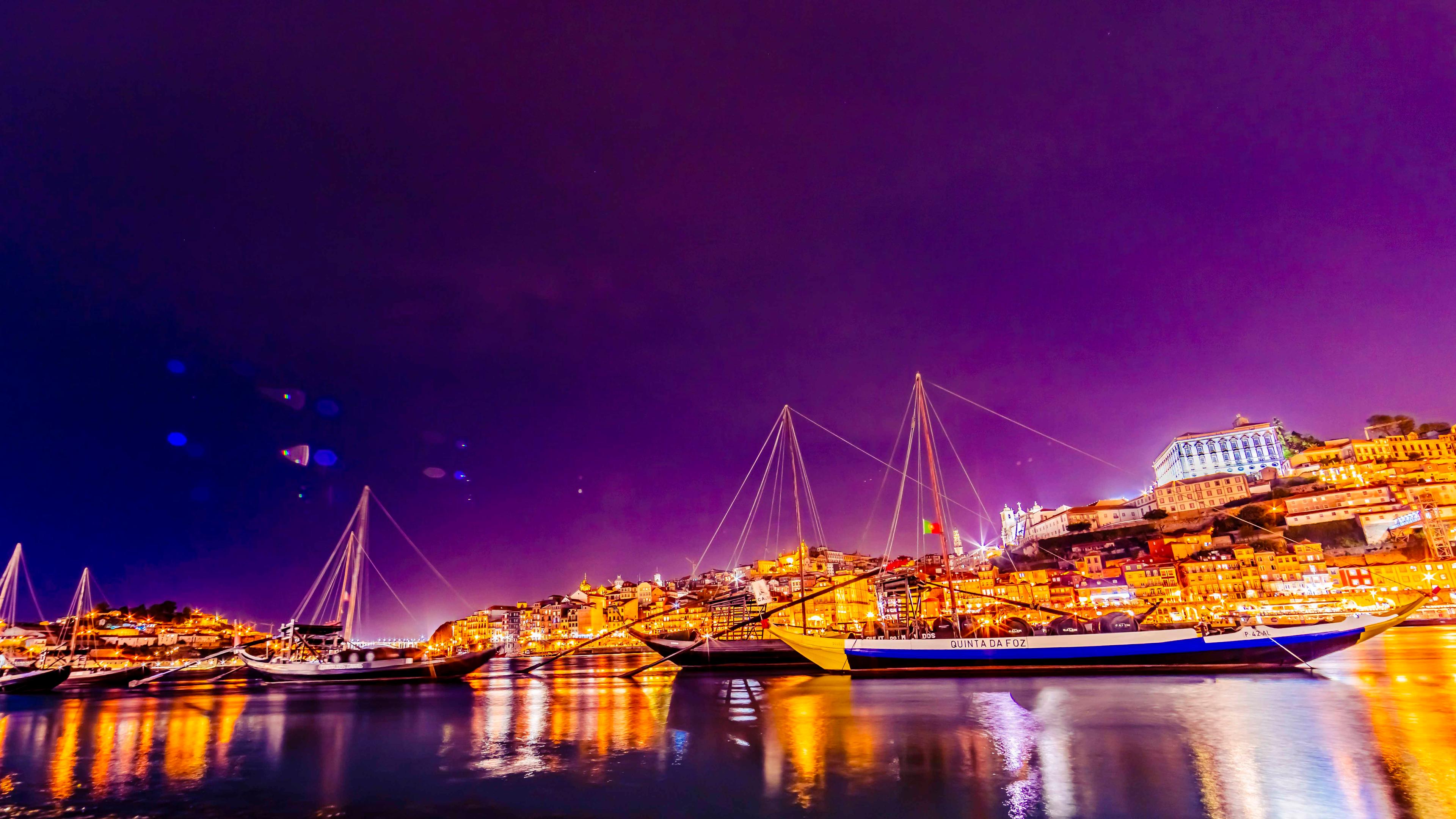 Porto by night © Alex Hauk